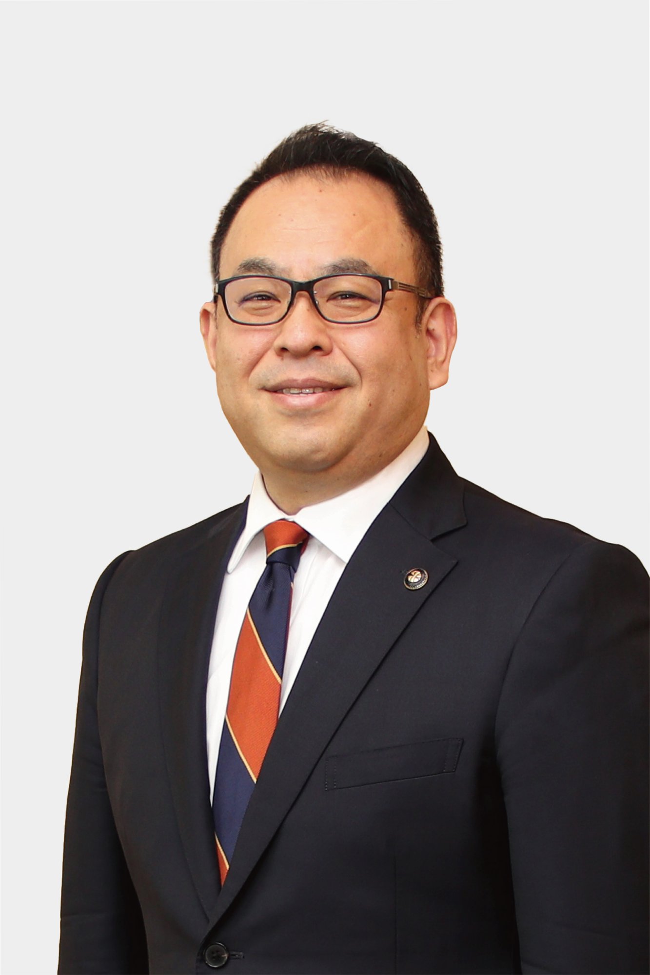 2_市長写真_【R4_12ver】小川市長(縮小版)